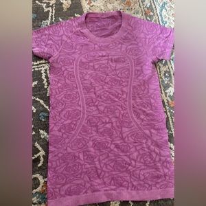 purple lululemon swiftly tech size 6